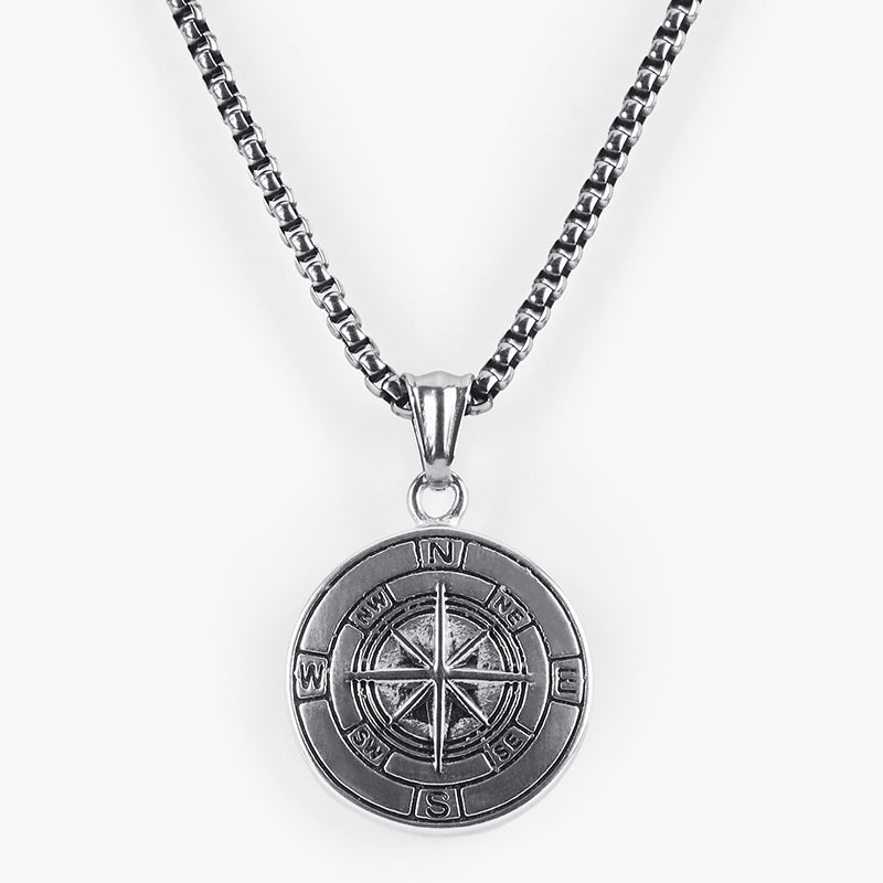 RETRO COMPASS PENDANT